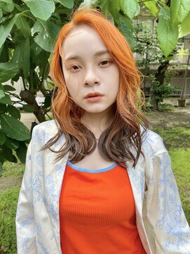 ニュート(Neut ) オレンジ×ダークブラウン/裾カラー