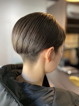 バース(BirtH) レディース刈り上げショート