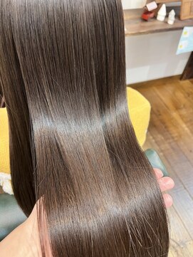 ル コワン ククー(Le coin coucou) 酸性ストレート