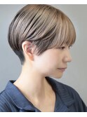 刈り上げマッシュ アンブレラカラー ミルクティーベージュ