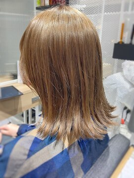 バイエイト(X８) ◎ミルクティーベージュ/顔まわりレイヤー