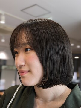 ケーオーエスビューティー(K O S beauty) 少し長めのシンプルボブ！