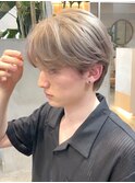 渋谷メンズブリーチカラーミルクティーベージュセンターパート