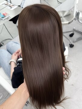 アマトウキョウスマートサロン(AMA TOKYO×Smart Salon) くびれレイヤー/顔まわりカット/くすみブラウン/レイヤーカット