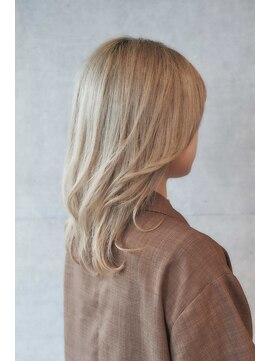 ウララ 表参道(urara) ハイトーンのお客様おすすめ★セミレイヤーヘーゼルグレージュ