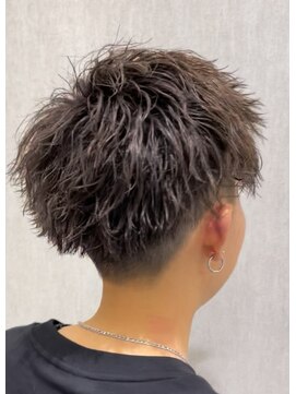 刈り上げショート/ツイストパーマ