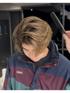 ステラ(STELLA) メンズ/バレイヤージュ/センターパート/ブリーチ＆ダブルカラー