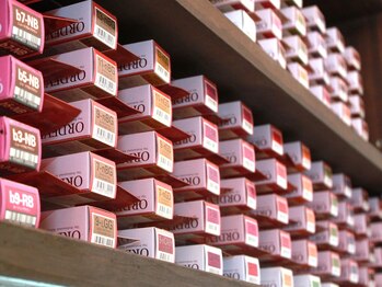 アプレシャス(APrecious)の写真/国内有名メーカーのカラー剤使用！歴１６年以上の技術が８０００円以下で体験可能です☆