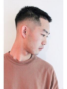 メリケンバーバーショップ コウベ(MERICAN BARBERSHOP KOBE) スキンフェードベリショバズスタイル