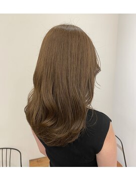 リリアーナ(LILIANA) 【LILIANA】透明感のあるcaramel beige♪