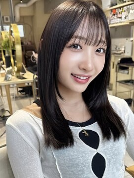 ティア(Tia.) 縮毛矯正/髪質改善トリートメント/ミディアムヘア/グレージュ