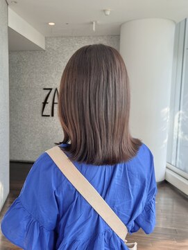 ザック ヴィ(ZACC  vie) 艶髪ストレート