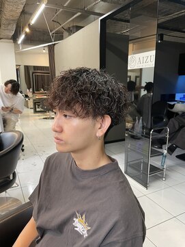 アイズ 海老名(AIZU) 波巻きスパイラルパーマ　ツイストスパイラル　メンズカット