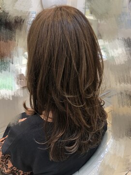 アッシュ 北上尾店(Ash) ハイレイヤーカット/ロングレイヤー/レイヤーカット
