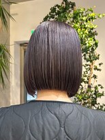 ヲタク(wotaku.)&nbsp;ダークグレージュ暗髪カラーダブルカラーケアブリーチミニボブ