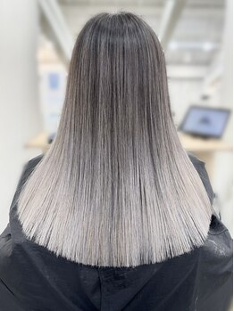 ミュウアンド(Mew＆)の写真/【デザインカラー×トリートメント】日々のダメージにより弱くなった髪をトリートメントでしっかり補修◎