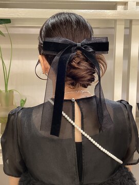 ディーエックス スリー(Dxxxx III) シニヨン