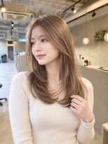 ウト(Uto)&nbsp;レイヤーカット/ミルクティーベージュ/髪質改善/メテオ/烏丸四条