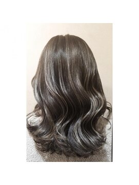 エイクス ヘア デザイン×美髪クリニック 千葉(AQs hair design) グレーパール☆ハイライト♪
