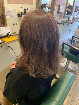 アン アミゥ(Un amiw.) ハイライトで柔らかヘアー