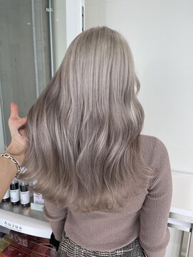 アライブ ハラジュク(ALIVE harajuku) ホワイトベージュダブルカラーryota