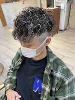 テトラ バイ ネオリーブ 横浜西口店(tetra by neolive)&nbsp;横浜★ハイライトスペインカールフェード