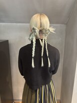 ニキータ(Nikiita)&nbsp;ハイトーン×ヘアアレンジ　B1589