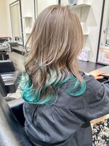 アパカバール 鳳店(Apa kabar)&nbsp;グレージュヘア / ターコイズブルーの裾カラー