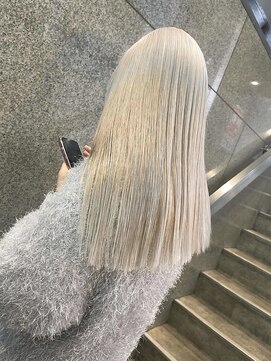 ゲート(GATE.) ハイトーンカラー/ケアブリーチ/似合わせカット/大阪駅/梅田