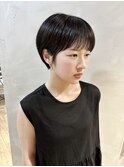 黒髪マッシュショート前髪あり大人ショート薄め前髪渋谷mutsuki