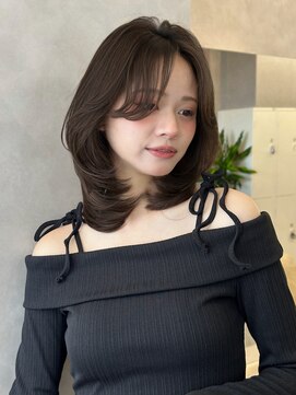 オムニス 表参道(Omnis) 美髪ワンカールミディアムレイヤーカット小顔顔まわりレイヤー