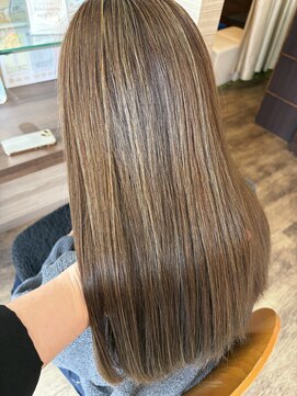 ヘアメイク アージュ 新宮店(HAIR MAKE age) ナチュラルハイライト