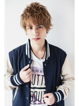 キートスバイガーランド (Kiitos by Garland) [kiitos/吉祥寺]☆セミウェット無造作束感ショート☆