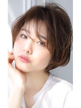ナオシ トレス 富雄店(nao*c tres) 【富雄nao*c】ベージュカラー☆大人かわいい丸みショートヘア