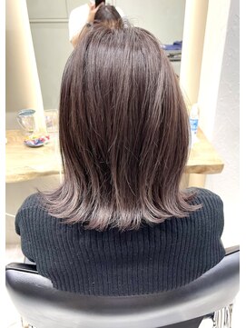 フェリア 松山(Feria) 【Feria松山】ラベンダーグレージュ☆白石