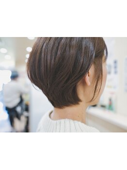 今ヘアスタイルを変えるなら“ショート”がおススメ！自然なメリハリのStyleは乾かすだけでキマると好評♪