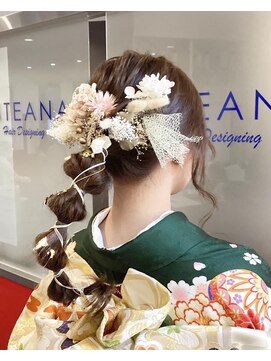 スティーナ(SUTEANA) 成人式ヘアアレンジ