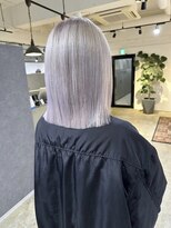 メリー オオサカ(Merly Osaka)&nbsp;黄色味ゼロのホワイトカラー_white white ash_