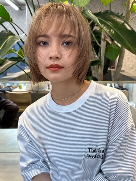 サンク 原宿 表参道(cinq) ダメージレスなブリーチカラーで作るベージュカラー