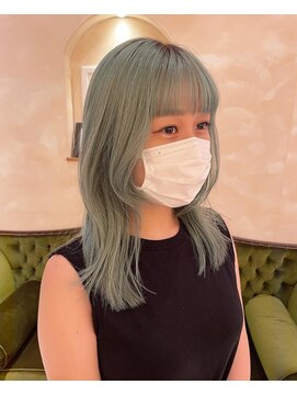 ビュートリアム265(BEAUTRIUM 265) ダブルカラー/ブリーチ/ブルー/グリーン/ロングレイヤー/銀座