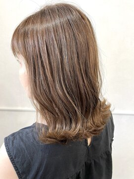 シピ(Chipie) ミディアムボブハイライト