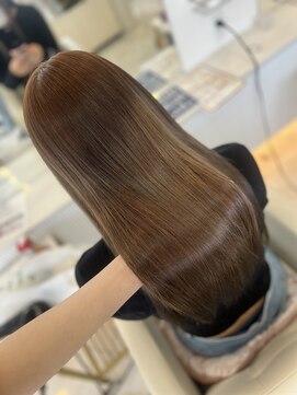 シャルム バイ アローズ 久留米店(CHARM BY AROSE) ツヤ髪透明感シルキーベージュカラー髪質改善ストレートヘア