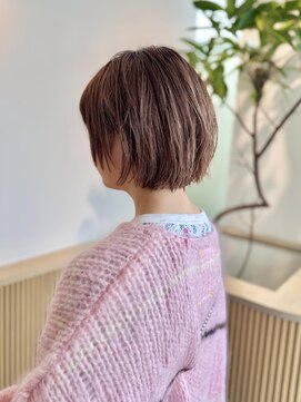 エコール(EcorE) ★ぷつっとラインが可愛い柔らか丸みボブ