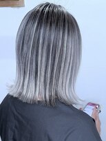 ブレイズヘアー(BLAZEhair) 【脱白髪】ホワイトシルバーバレイヤージュ×ブリーチ3回