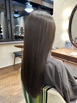 エルサフィロ キタハマ(el zafiro kitahama) 20×30×40代×透明感×髪質改善×抗酸化×水素ケア×グレージュ