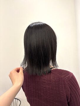 グレージュ　アッシュグレー　暗髪　ダークグレー