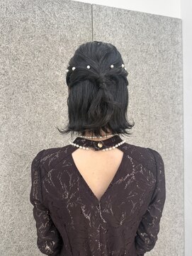 【横田芽衣】ハーフアップアレンジ