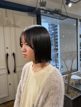 ヤテ(yate') 切りっぱなしボブ