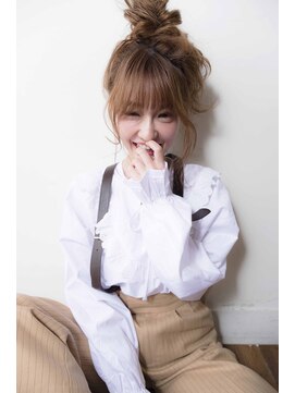 ヘアデザイン ソラ(Sola) 男心をくすぐるアレンジ:無造作アップふんわりお団子ヘア