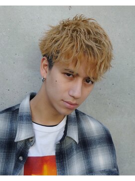 フィフス(fifth) ショートレイヤー ツーブロック くせ毛風パーマ アップバング 39